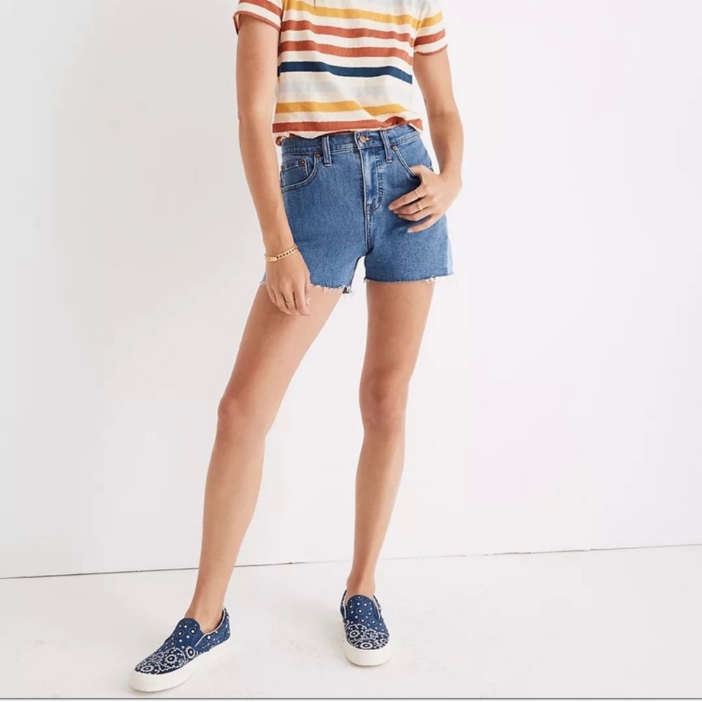 Madewell High-Rise Denim Shorts: Pieced Edition - Picture 4 of 9